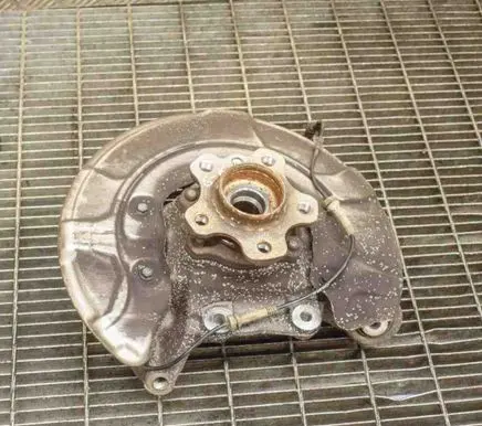 BMW 5 G30 G31 Rear wheel hub 6866337