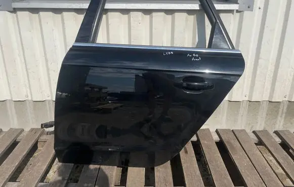 Audi A4 S4 B8 8K Rear door