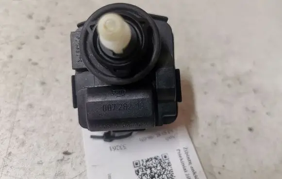 Audi A3 S3 8L Headlight level adjustment motor 8L0941295 00728213