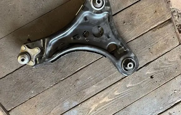 Audi Q4 e-tron Front lower control arm/wishbone 1EA407152A