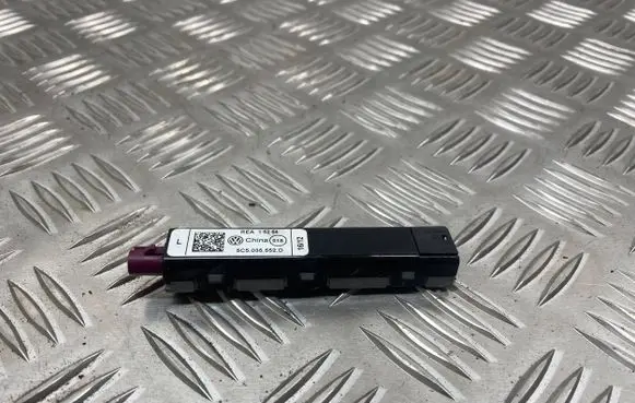 Volkswagen Beetle A5 Aerial antenna amplifier 5C5035552D