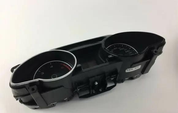Audi A5 8T 8F Speedometer (instrument cluster) 8T0920932 Z2032