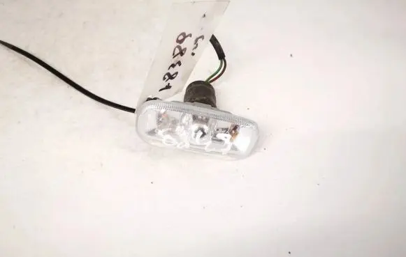 Audi A6 S6 C6 4F Front fender indicator light 8e0949127