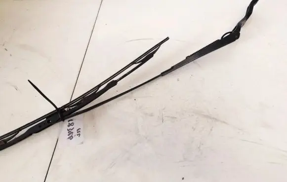 Citroen Xantia Front wiper blade arm