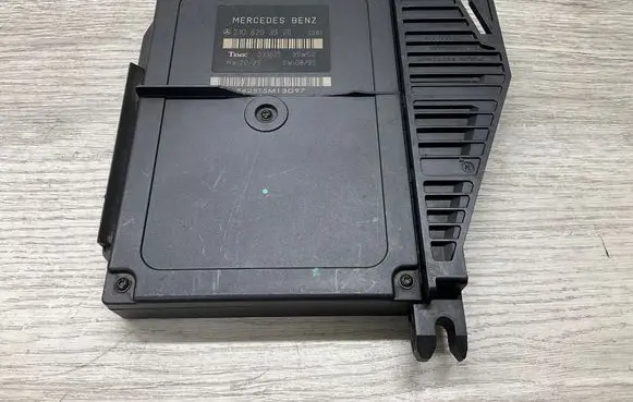 Mercedes-Benz E W210 Engine control unit/module ECU 2108203926