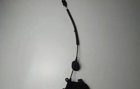 Renault Captur Rear door lock 805023047R