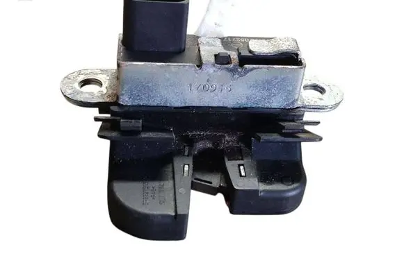 Seat Altea XL Tailgate/trunk/boot lock/catch/latch 5P8827505B
