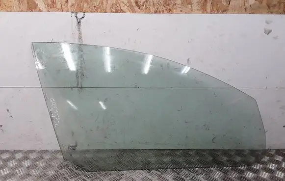 Volkswagen Golf V Front door window glass four-door 43R00086