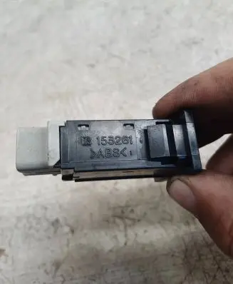 Toyota Avensis T250 Windscreen/window heater switch 153337