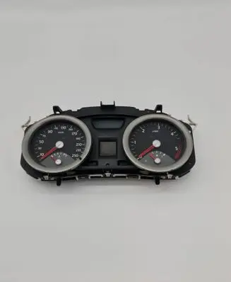 Renault Megane II Speedometer (instrument cluster) 8200399700 RCAC036415 35110419
