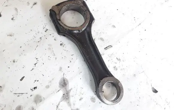 Mercedes-Benz Vito Viano W639 Connecting rod/conrod 611033