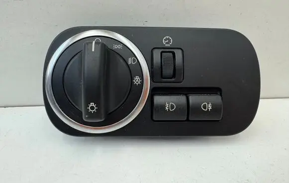 Land Rover Discovery 4 - LR4 Light switch AH2213A024AC