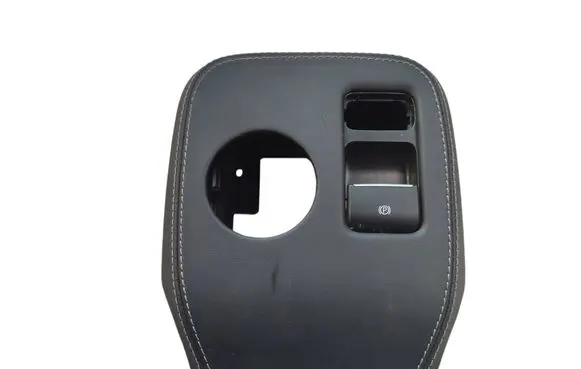 Ford Mustang Mach-E Gear lever shifter trim leather/knob M0544514 M054451419W7MC Y0070761