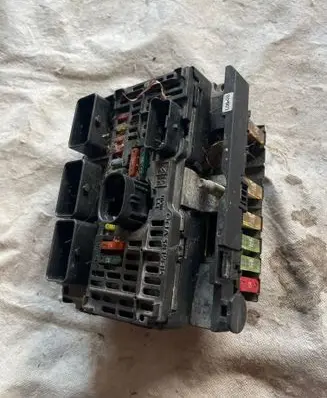 Citroen C4 I Fuse module BSML0600 9657718780 S118983006