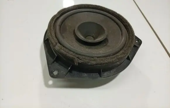 Toyota Corolla E120 E130 Front door speaker 8616002370