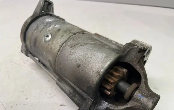 Volvo V60 Starter motor 30659576