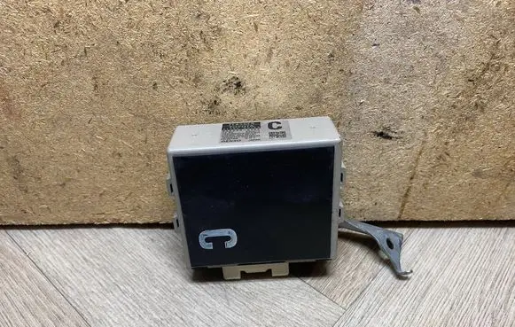 Lexus GX J150 Hazard warning light relay 8198060160 0665006960