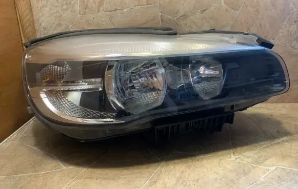 BMW 2 F46 Headlight/headlamp 7422576