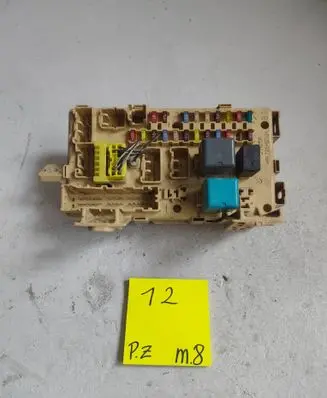 Toyota Avensis T250 Fuse box set 8264105020A
