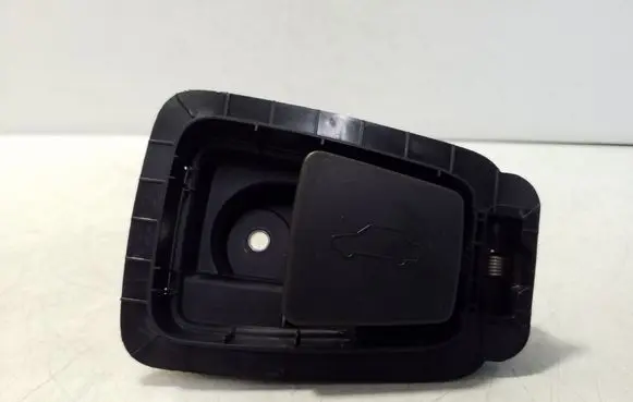 Engine bonnet (hood) release handle