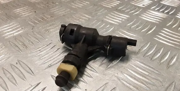 Volkswagen Golf VII Clutch pipe/line 