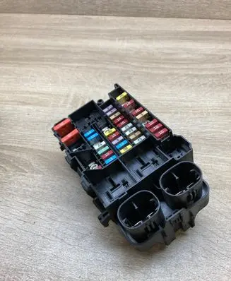 Renault Megane III Fuse box set 18013301D