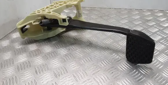 BMW X5 E70 Brake pedal 6791901