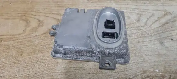 Volvo S80 Xenon control unit/module 6948180