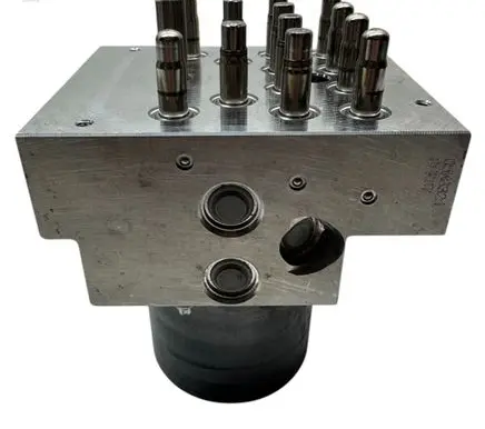 Audi Q7 4M ABS Pump 4M0907379Q 4M0614517AA