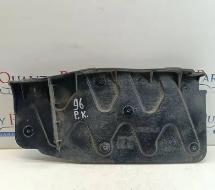 KIA Sorento Engine splash shield/under tray 291302W000