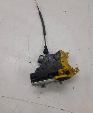 KIA Ceed Front door lock 98310A2100
