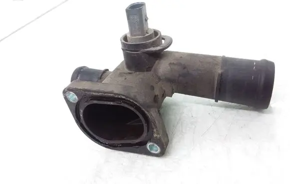 Volkswagen Touran I Engine coolant pipe/hose 06A121133AL
