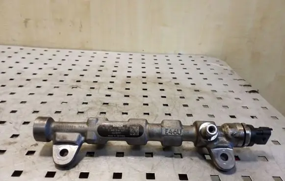 Opel Insignia A Fuel main line pipe 55576177