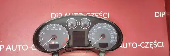 Audi A3 S3 8P Speedometer (instrument cluster) 8P0920982D