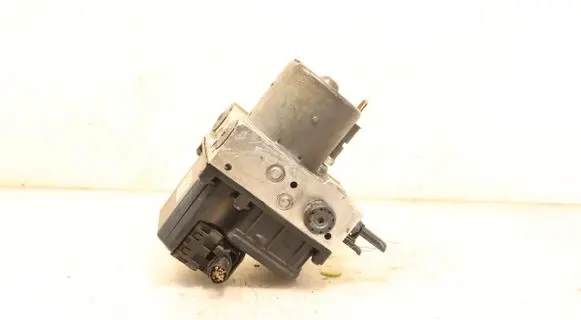 Audi A4 S4 B6 8E 8H ABS Pump