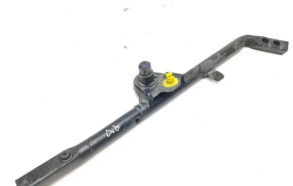 Radiator support slam panel bracket