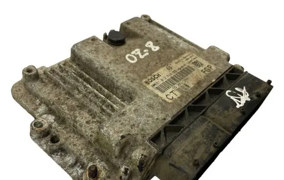 Opel Zafira B Engine control unit/module 0281012710 55202384