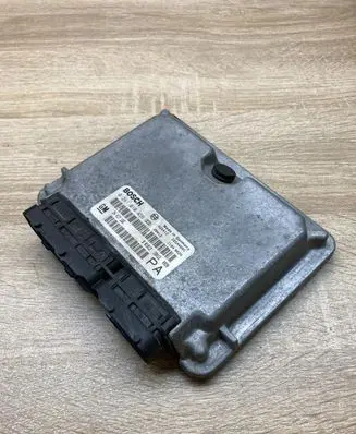 Opel Astra G Engine control unit/module ECU 24417166 0281010456