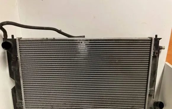 Toyota Corolla Verso E121 Coolant radiator