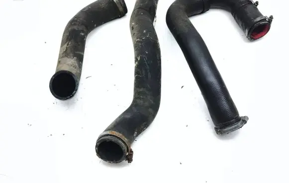 Volvo V60 Intercooler hose/pipe AV616C750AD