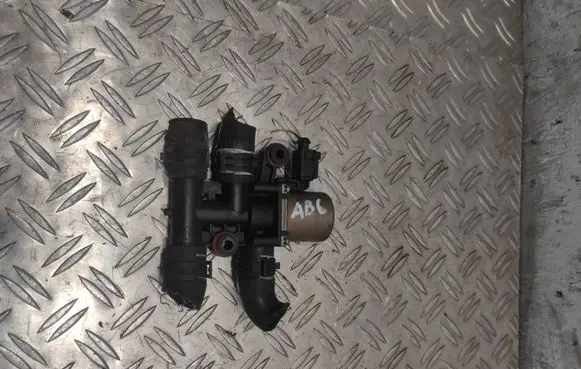 Audi A4 S4 B6 8E 8H Webasto circulation pump for autonomous heater 