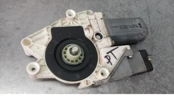 Peugeot 607 Rear door window regulator motor 103315104