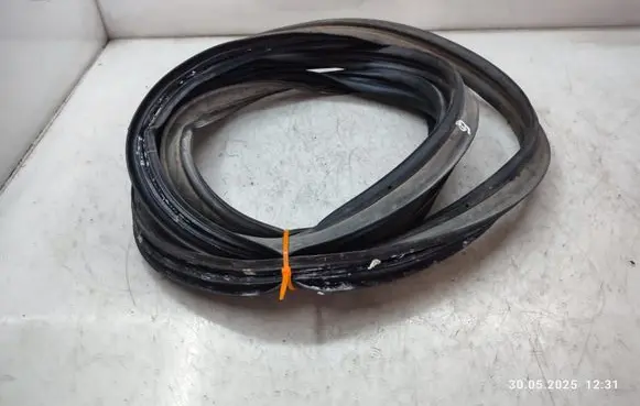 Mazda CX-5 Trunk rubber seal (body) 