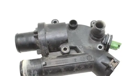 Land Rover Range Rover Evoque L538 Thermostat housing 9657182080
