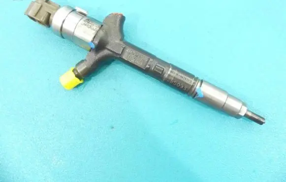 Toyota Corolla Verso E121 Fuel injector 23670-27020 IMPRK1285093