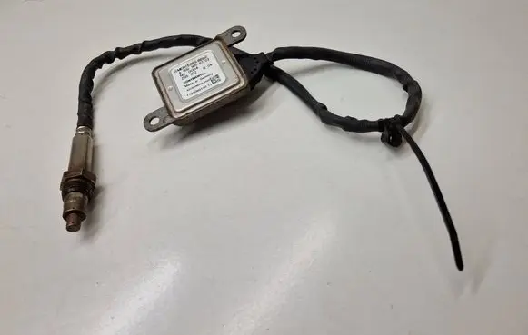 Mercedes-Benz C W205 Lambda probe sensor A0009059703