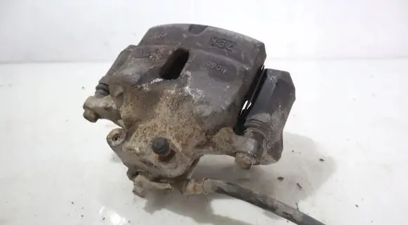 Hyundai i40 Front brake caliper