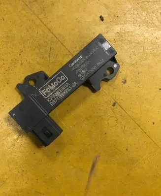Ford Kuga II Aerial antenna amplifier DS7T15K603GA