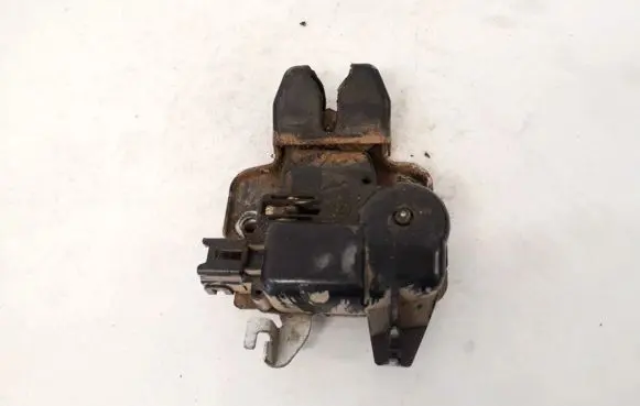 Subaru Legacy Tailgate/trunk/boot lock/catch/latch