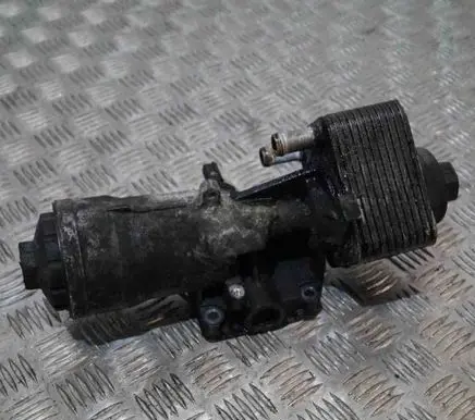 Audi A3 S3 8P Oil filter cover 045115389E